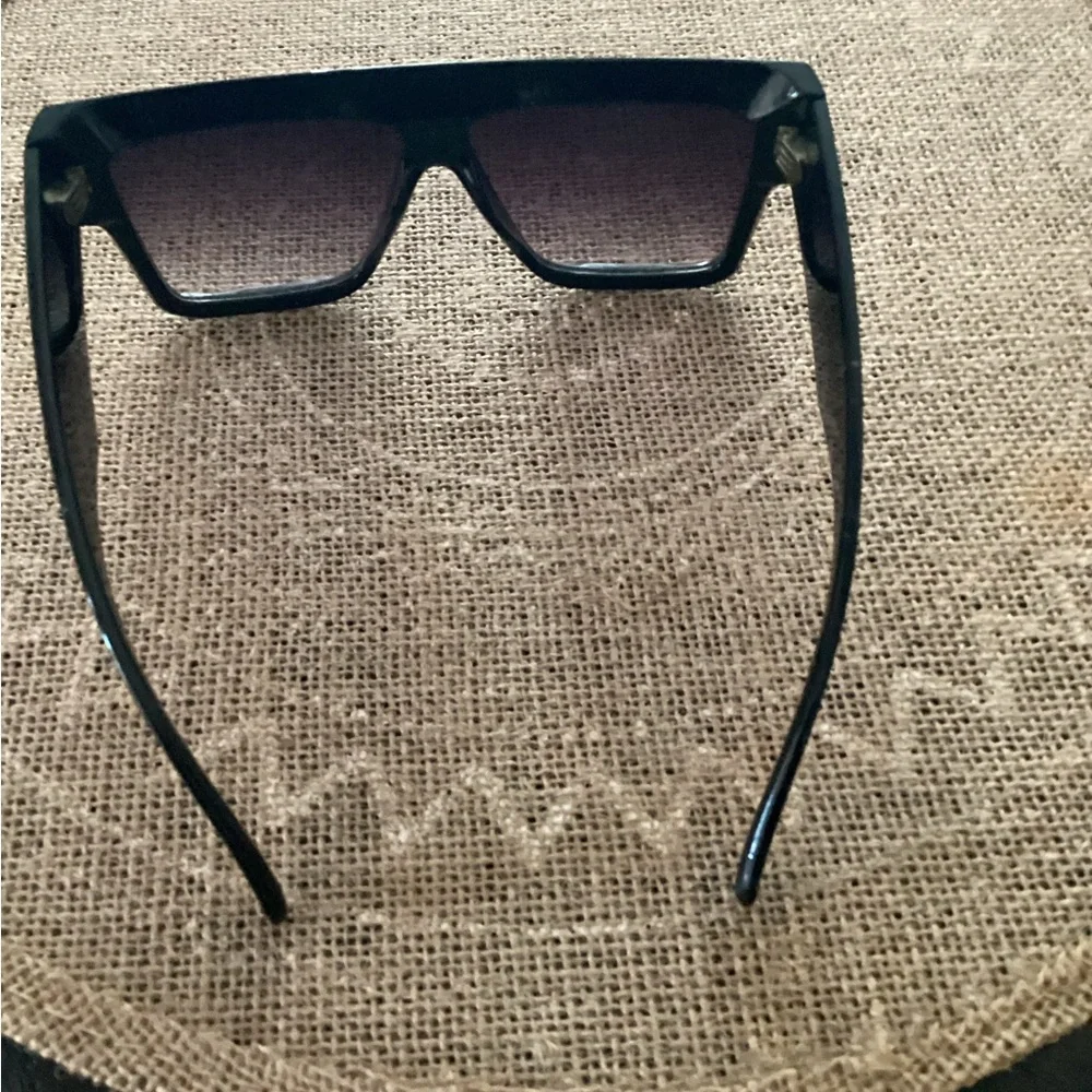 Bold Black Square Sunglasses